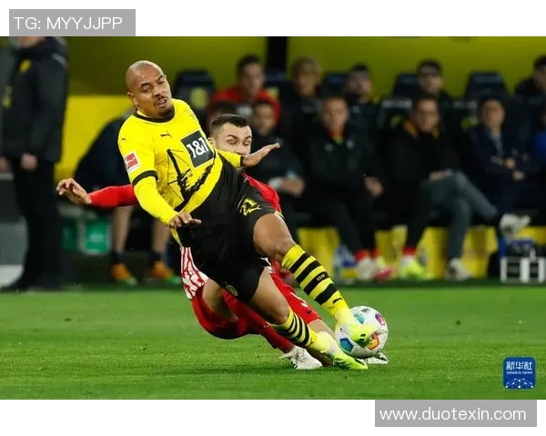 弗赖堡主场表现出色逼平多特蒙德保持不败