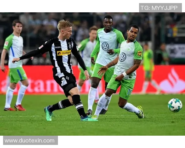 沃尔夫斯堡主场保持不败，德甲积分榜中游暂居位置稳定